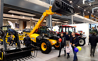 „Inwestujmy w to, co daje dodatkowe pieniądze i możliwości zarobkowe”. Tysiące odwiedzających na Agro Show w Ostródzie